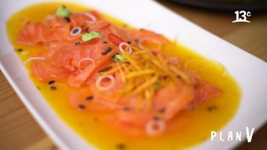 Receta de tiradito de salmón con maracuyá cebiche peruano autentico